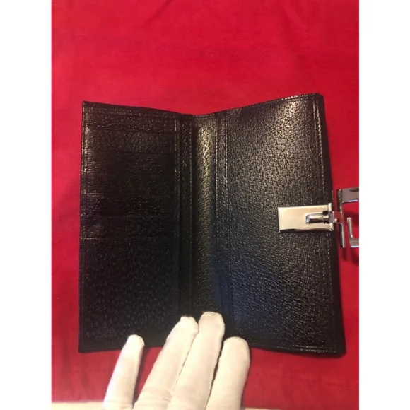 GUCCI Vintage G Clasp Lambskin Leather Long Wallet, Authentic , Vintage